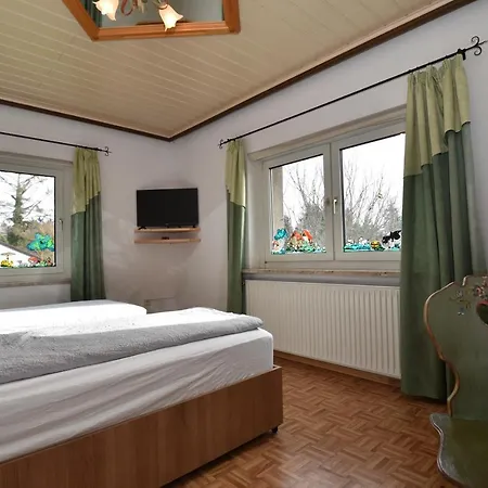 Pm-apart Ries Rosina