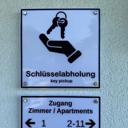 Ries Rosina - Bei Lkh - Neueroeffnung - Self Check In 24-7 3*