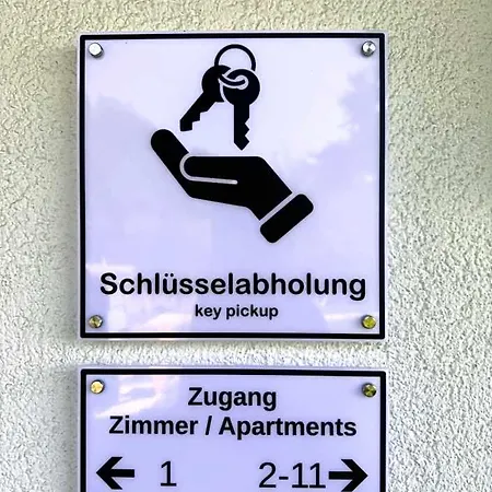 Penzion Ries Rosina - Bei Lkh - Neueroeffnung - Self Check In 24-7 3*